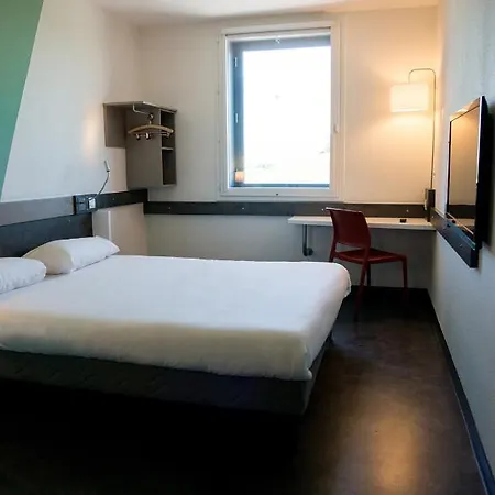 Ibis Budget Porte De Genève 2*