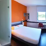 Ibis Budget Porte De Geneve 2*