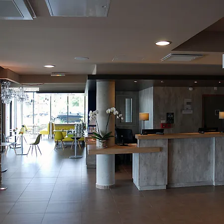 Ibis Budget Porte De Genève Hotel 2*