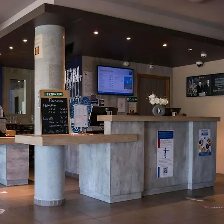 Ibis Budget Porte De Genève Hotel 2*
